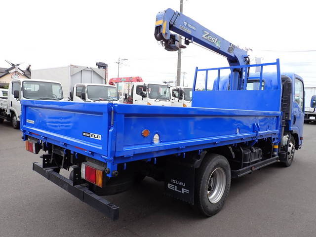 いすゞエルフクレーン3段小型（2t・3t）[写真04]