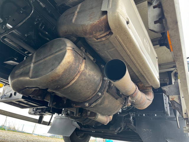 UDトラックスコンドル冷凍車（冷蔵車）中型（4t）[写真18]