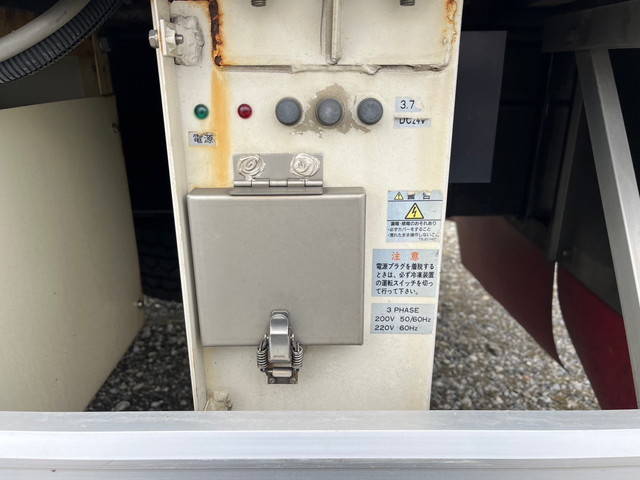 UDトラックスコンドル冷凍車（冷蔵車）中型（4t）[写真07]