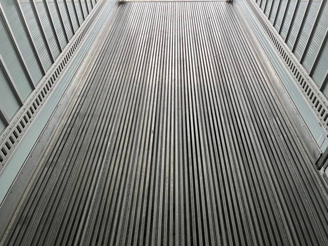 UDトラックスコンドル冷凍車（冷蔵車）中型（4t）[写真08]