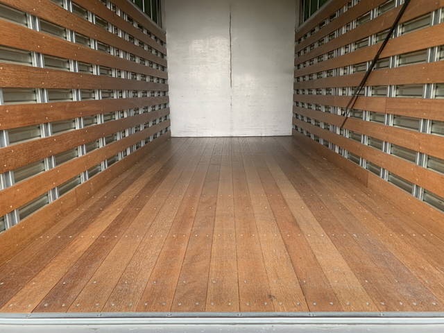 いすゞエルフオープントップバン小型（2t・3t）[写真17]