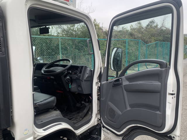 いすゞエルフオープントップバン小型（2t・3t）[写真06]