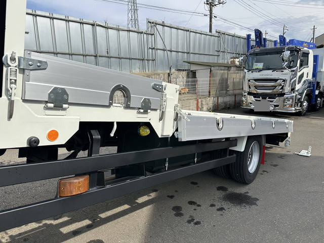 UDトラックスコンドルセルフクレーン3段増トン（6t・8t）[写真12]