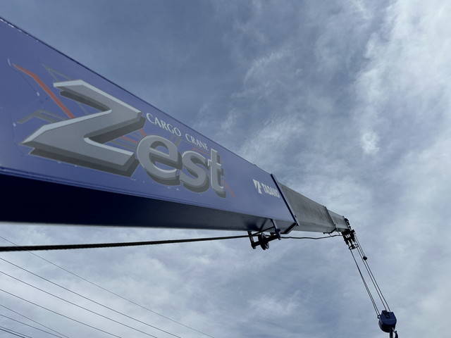 UDトラックスコンドルセルフクレーン3段増トン（6t・8t）[写真26]