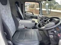 UDトラックスコンドルセルフクレーン3段増トン（6t・8t）[写真28]