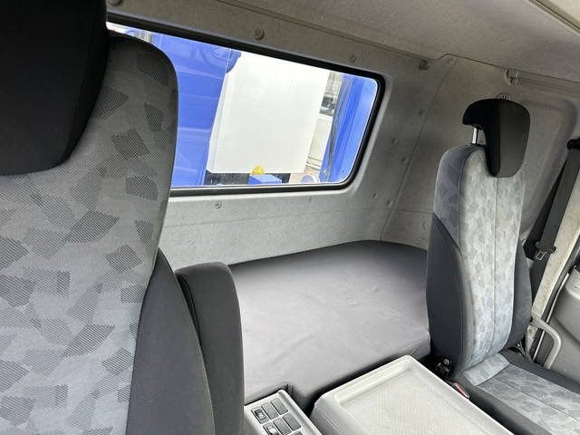 UDトラックスコンドルセルフクレーン3段増トン（6t・8t）[写真30]