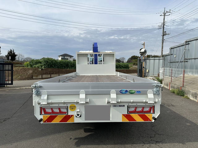 UDトラックスコンドルセルフクレーン3段増トン（6t・8t）[写真08]