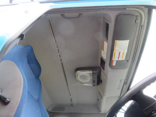 いすゞギガミキサー車（コンクリートミキサー）大型（10t）[写真17]