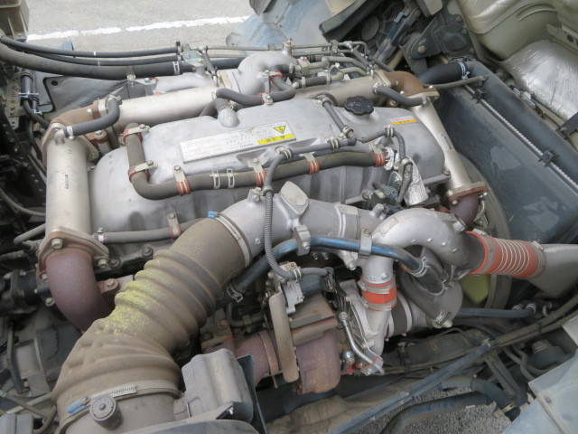 いすゞギガミキサー車（コンクリートミキサー）大型（10t）[写真38]