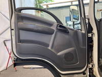 いすゞエルフ冷凍車（冷蔵車）小型（2t・3t）[写真28]