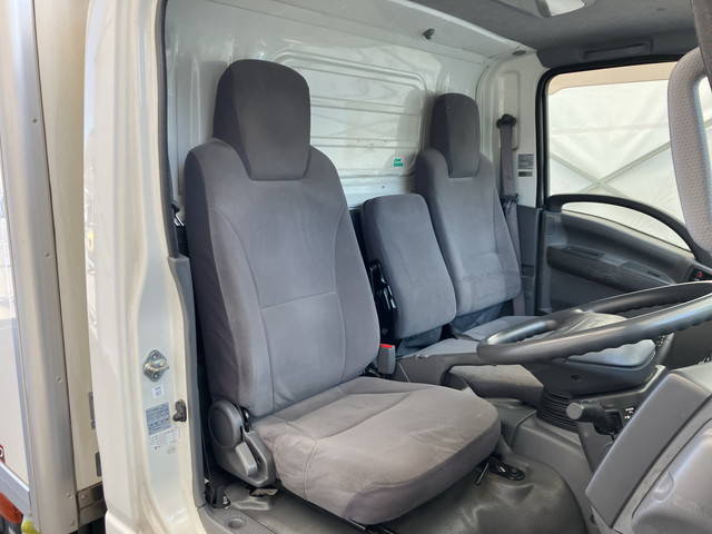 いすゞエルフ冷凍車（冷蔵車）小型（2t・3t）[写真31]