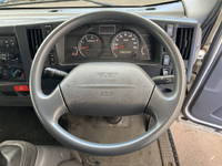 いすゞエルフ冷凍車（冷蔵車）小型（2t・3t）[写真35]