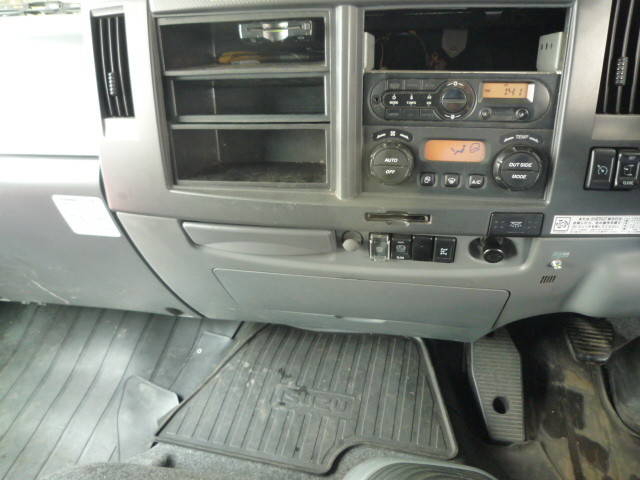 いすゞフォワードクレーン4段中型（4t）[写真25]