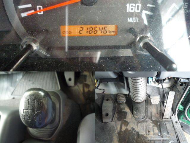 いすゞフォワードクレーン4段中型（4t）[写真40]