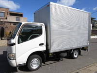 トヨタトヨエースアルミバン小型（2t・3t）[写真03]