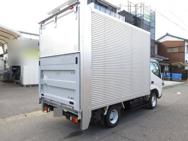 トヨタトヨエースアルミバン小型（2t・3t）[写真04]