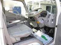 トヨタトヨエースアルミバン小型（2t・3t）[写真07]