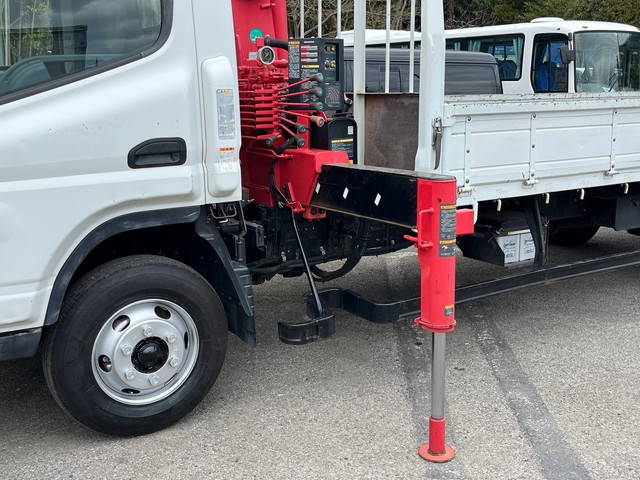 三菱ふそうキャンタークレーン4段小型（2t・3t）[写真17]