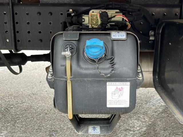 三菱ふそうキャンタークレーン4段小型（2t・3t）[写真21]