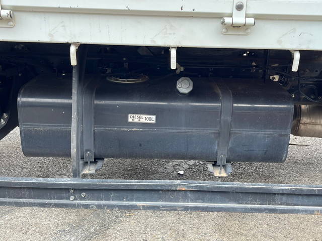 三菱ふそうキャンタークレーン4段小型（2t・3t）[写真22]