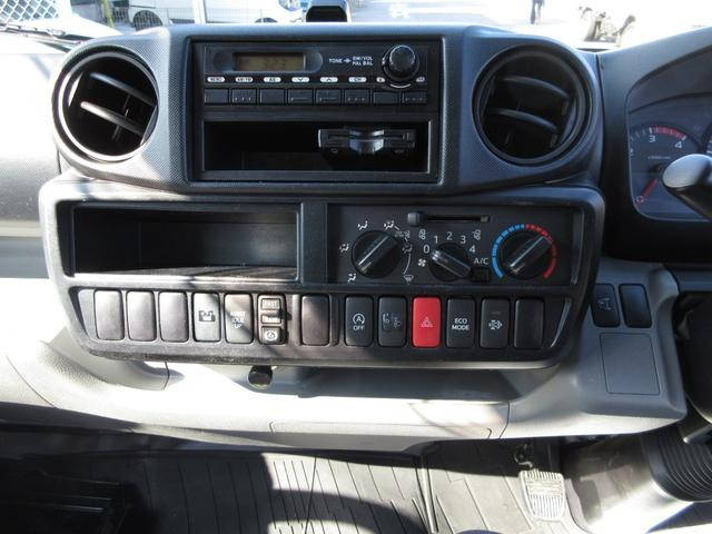 日野デュトロアルミバン小型（2t・3t）[写真22]