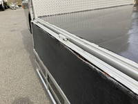 三菱ふそうキャンター平ボディ小型（2t・3t）[写真14]