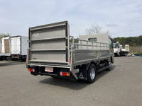 三菱ふそうキャンター平ボディ小型（2t・3t）[写真02]