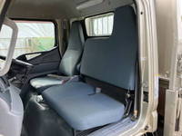 三菱ふそうキャンター平ボディ小型（2t・3t）[写真30]