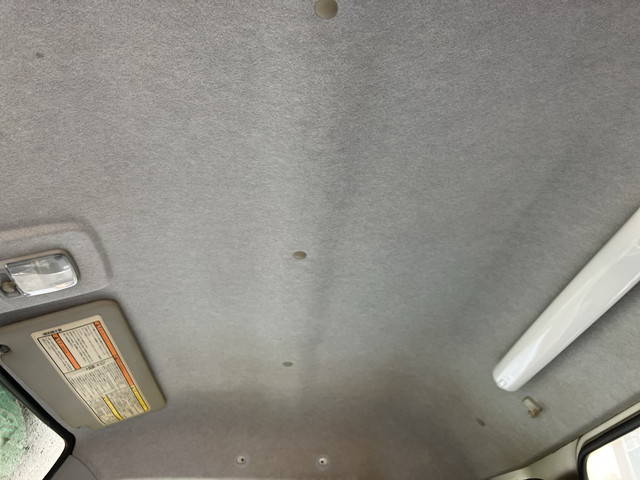 三菱ふそうキャンター平ボディ小型（2t・3t）[写真32]