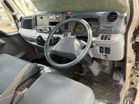 三菱ふそうキャンター平ボディ小型（2t・3t）[写真34]