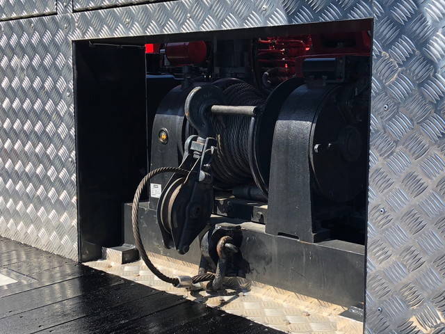 三菱ふそうファイタークレーン4段増トン（6t・8t）[写真14]