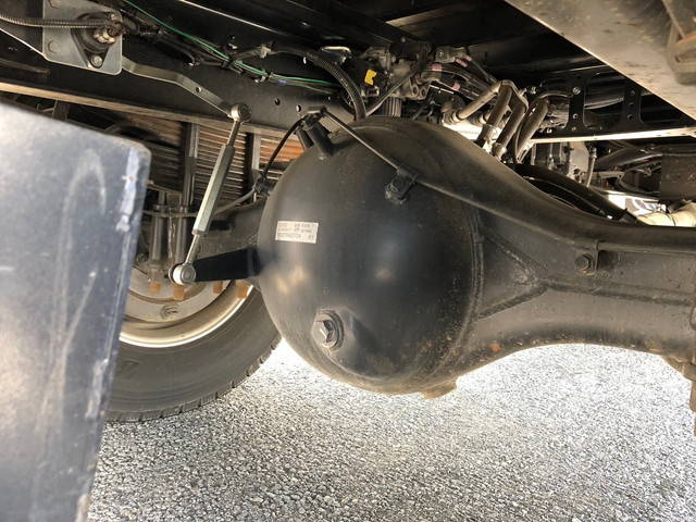 三菱ふそうファイタークレーン4段増トン（6t・8t）[写真25]