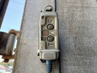 いすゞフォワードアルミウイング中型（4t）[写真13]