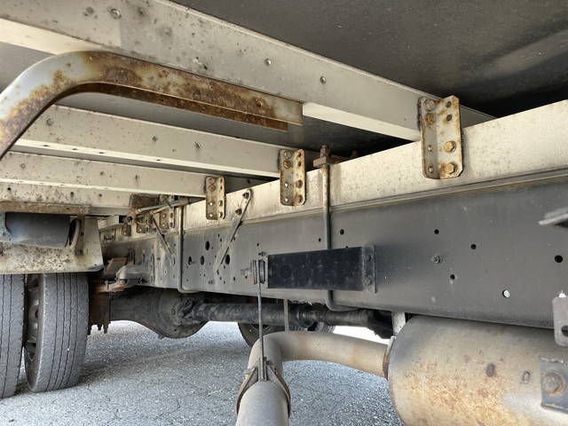 いすゞフォワードアルミウイング中型（4t）[写真23]