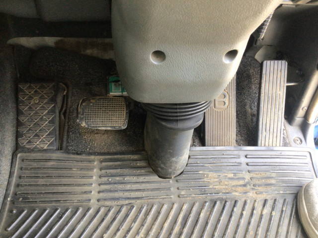 三菱ふそうスーパーグレートトレーラーヘッド（トラクターヘッド）大型（10t）[写真33]