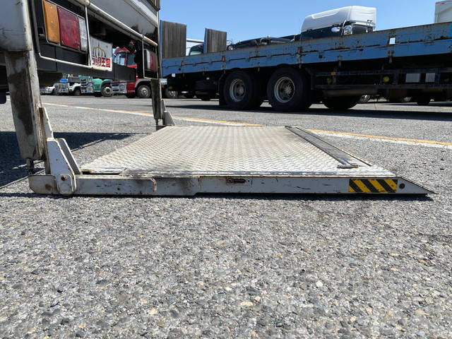 いすゞエルフアルミバン小型（2t・3t）[写真16]