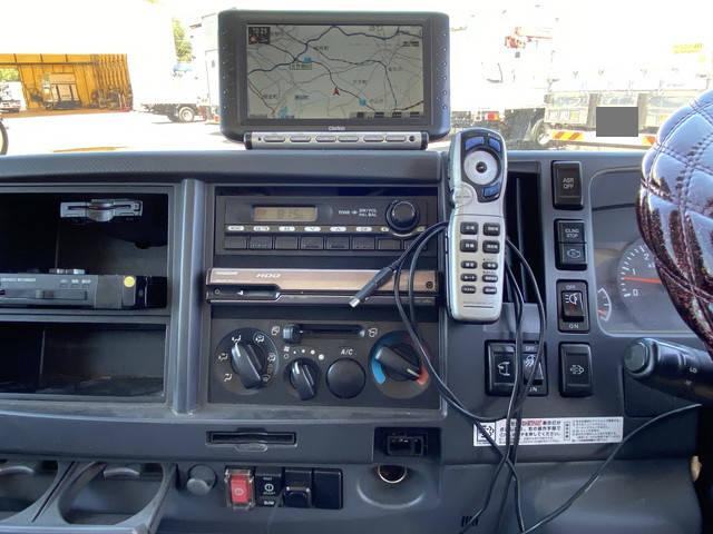 いすゞエルフアルミバン小型（2t・3t）[写真33]