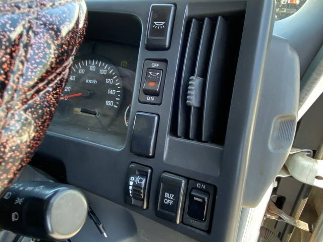 いすゞエルフアルミバン小型（2t・3t）[写真34]