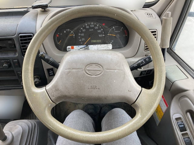 日野デュトロ高所作業車小型（2t・3t）[写真29]