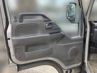 いすゞエルフ平ボディ小型（2t・3t）[写真18]