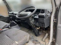 いすゞエルフ平ボディ小型（2t・3t）[写真23]