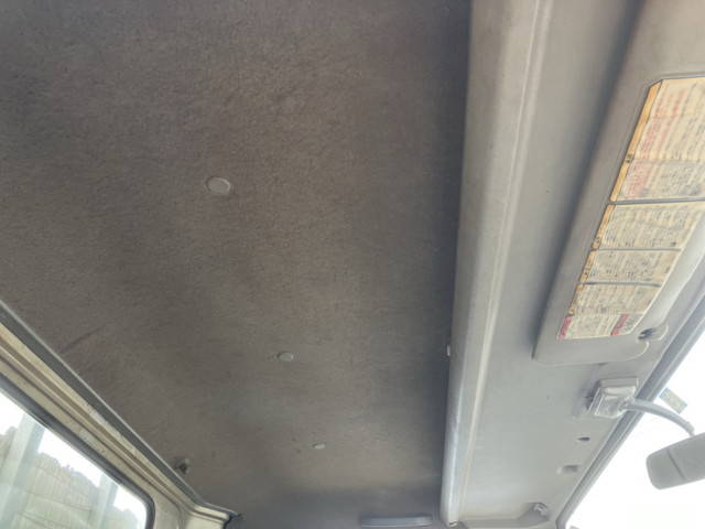 いすゞエルフ平ボディ小型（2t・3t）[写真24]