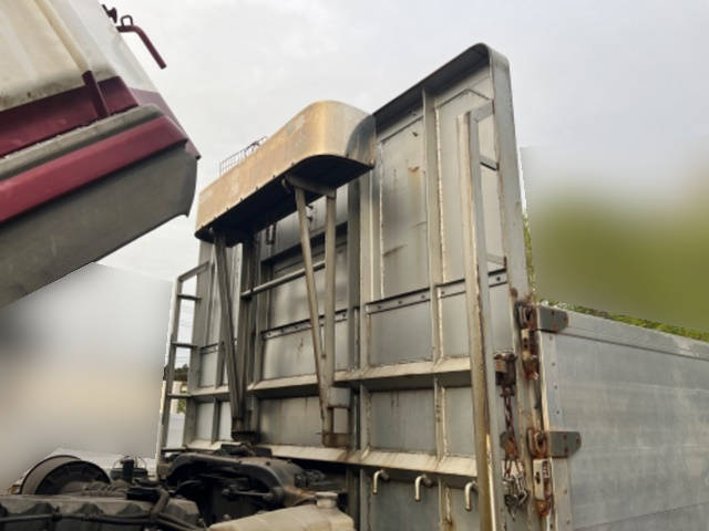 日野プロフィアアルミブロック大型（10t）[写真13]