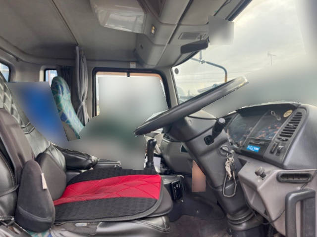 日野プロフィアアルミブロック大型（10t）[写真30]