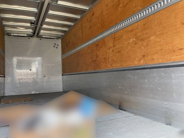 いすゞフォワードアルミウイング中型（4t）[写真11]