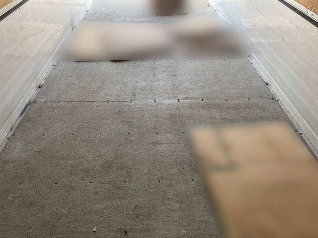 いすゞフォワードアルミウイング中型（4t）[写真15]