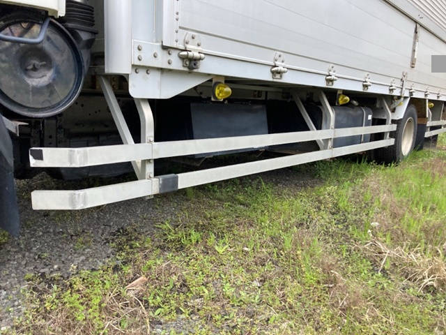 いすゞフォワードアルミウイング中型（4t）[写真20]