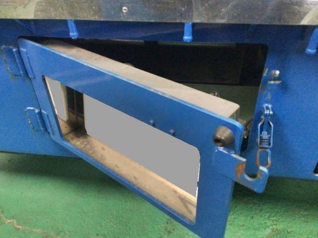 三菱ふそうスーパーグレートセルフクレーン4段大型（10t）[写真18]