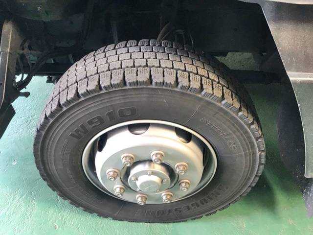 三菱ふそうスーパーグレートセルフクレーン4段大型（10t）[写真21]