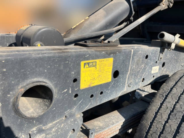 いすゞエルフダンプ小型（2t・3t）[写真18]